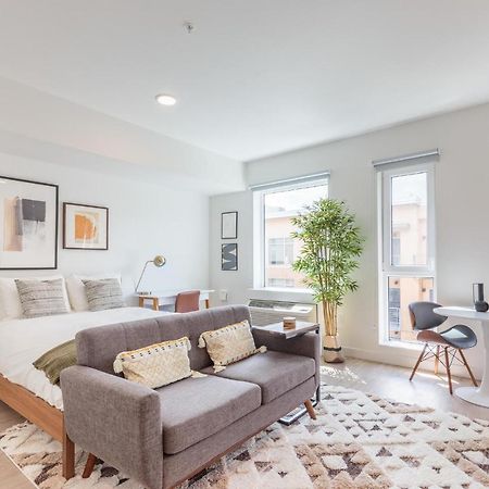 Studio Apartment In Vancouver Exterior photo